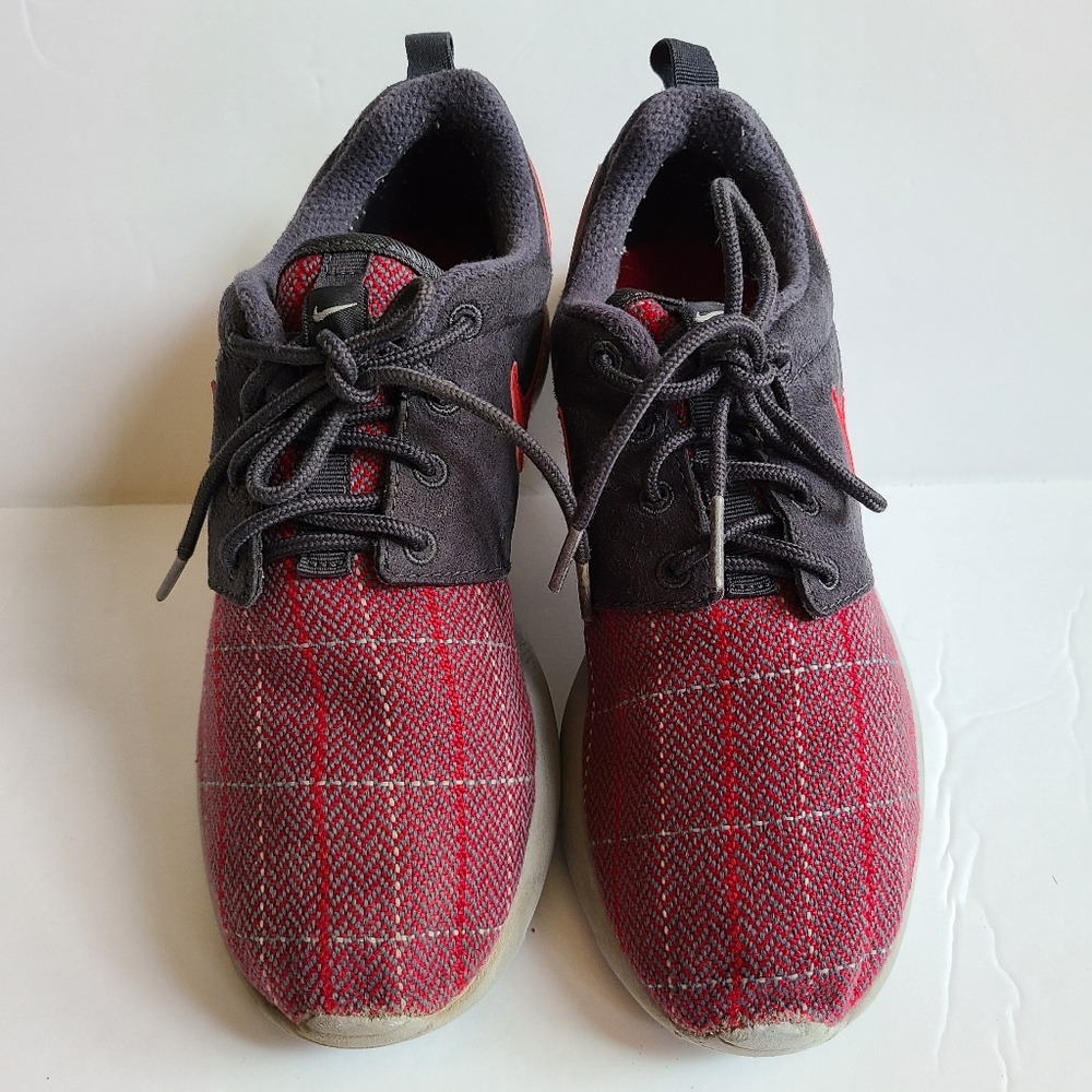 Nike 4.5 Gray Pink red white plaid sneakers tennis shoes everyday walking